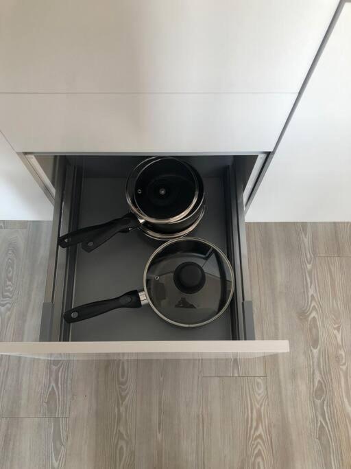 3 Bedroom Apartment Free Parking Манчестер Экстерьер фото